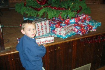2003-kids-christmas-party-01