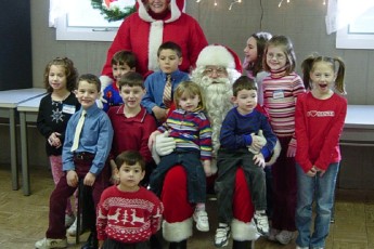 2006-kids-christmas-party-07