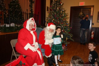 2014-jaycee-christmas-kids-party-047
