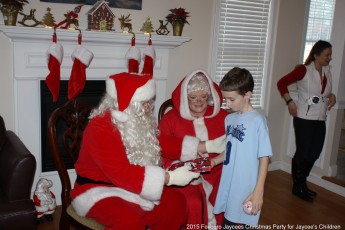2015-jaycee-christmas-kids-party-031