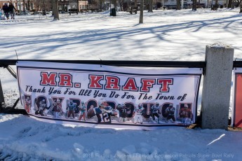 2018-PatsRally-192-0019--01-FarmerBanner 019