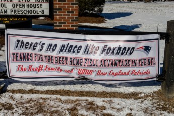 2018-PatsRally-201-0010--01-FarmerBanner 010