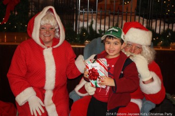 2014-jaycee-christmas-kids-party-038