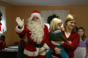 2008-kids-christmas-party-75