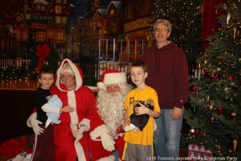 2014-jaycee-christmas-kids-party-017