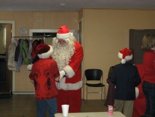 2008-kids-christmas-party-54