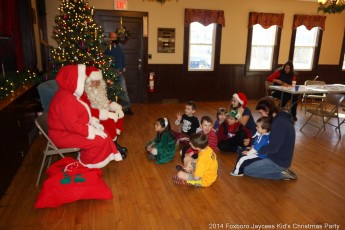 2014-jaycee-christmas-kids-party-050