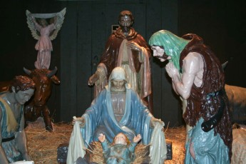 completed-nativity-016