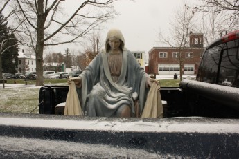 2012-nativity-setup-128