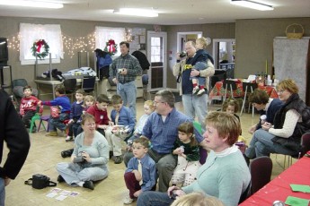 2006-kids-christmas-party-11