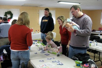 2008-kids-christmas-party-94